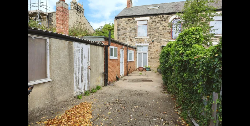 FIVE BEDROOM, TWO BATHROOM PROPERTY