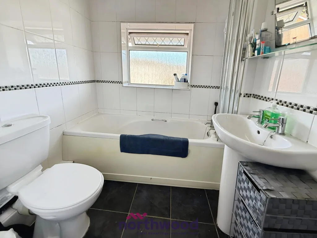 3 bed Semi-Detached