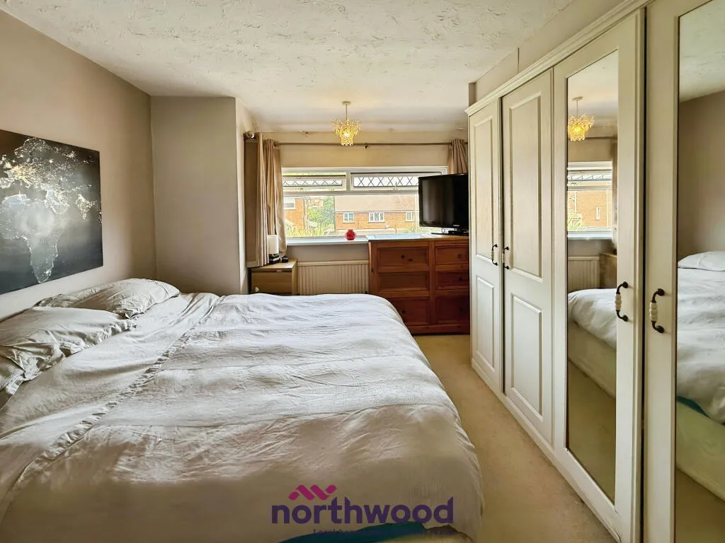 3 bed Semi-Detached