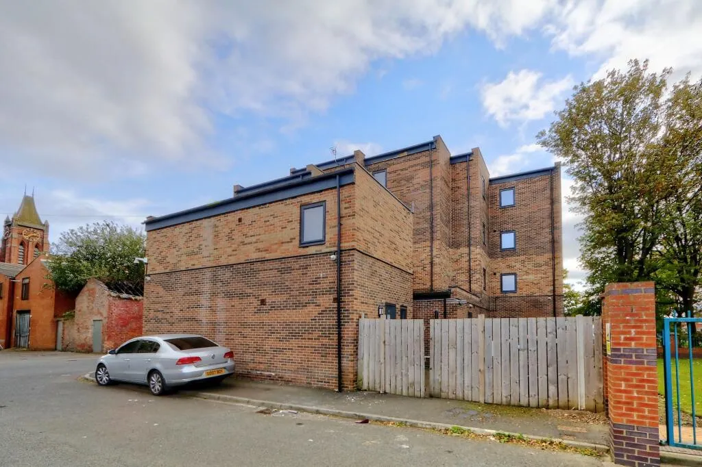26 bed Block of Apartments