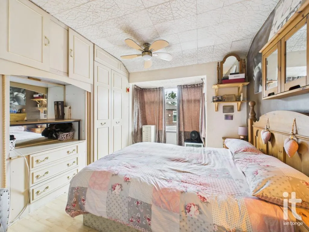 3 bed Semi-Detached