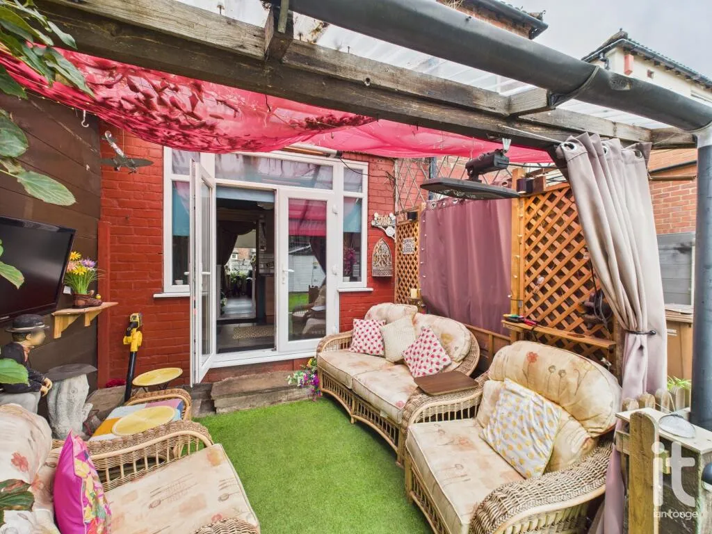3 bed Semi-Detached