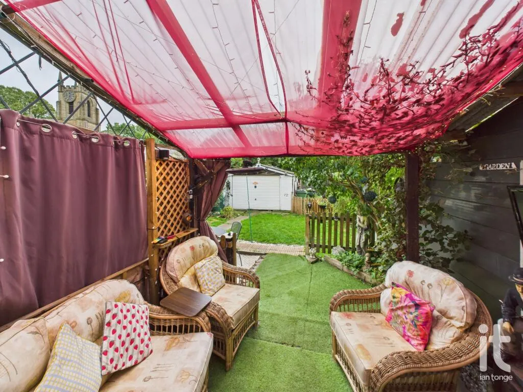 3 bed Semi-Detached