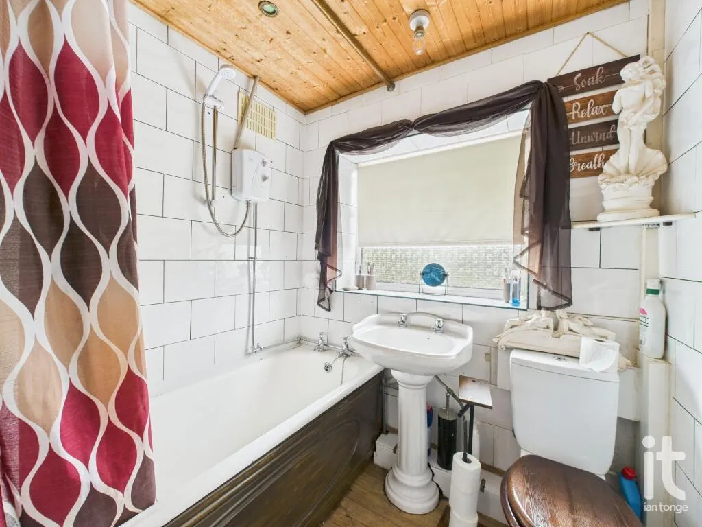 3 bed Semi-Detached