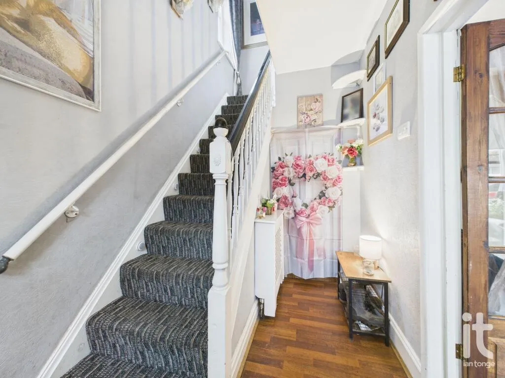 3 bed Semi-Detached