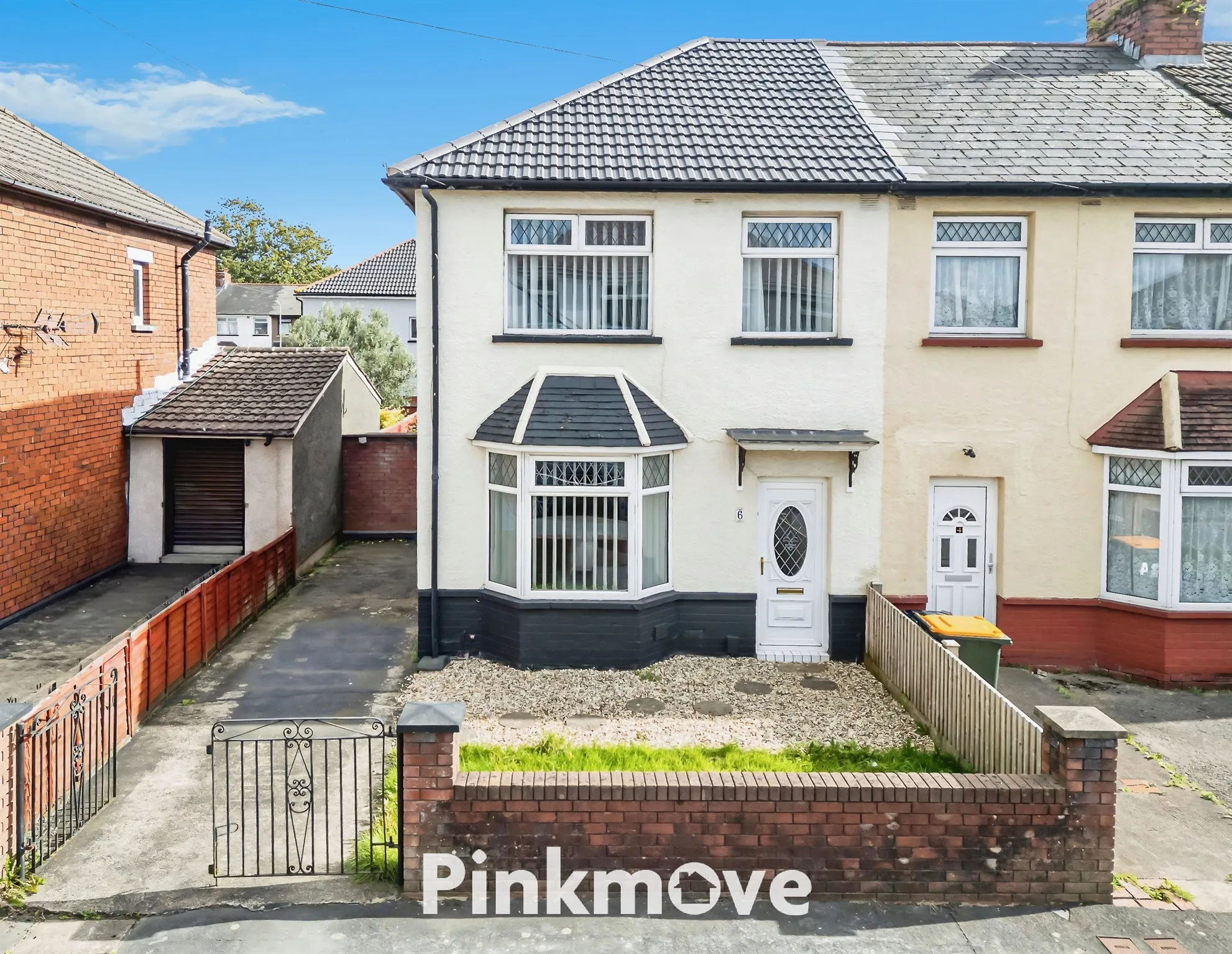 3 bed End of Terrace