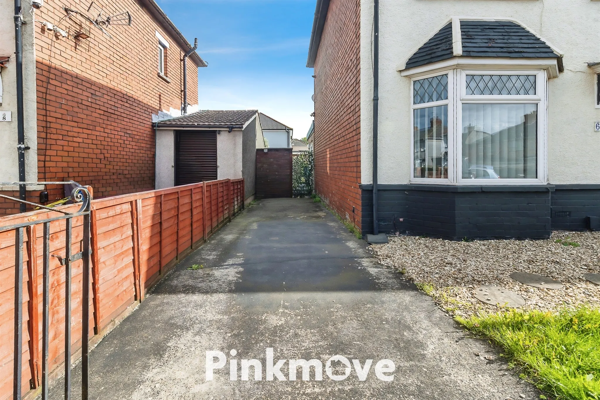 3 bed End of Terrace