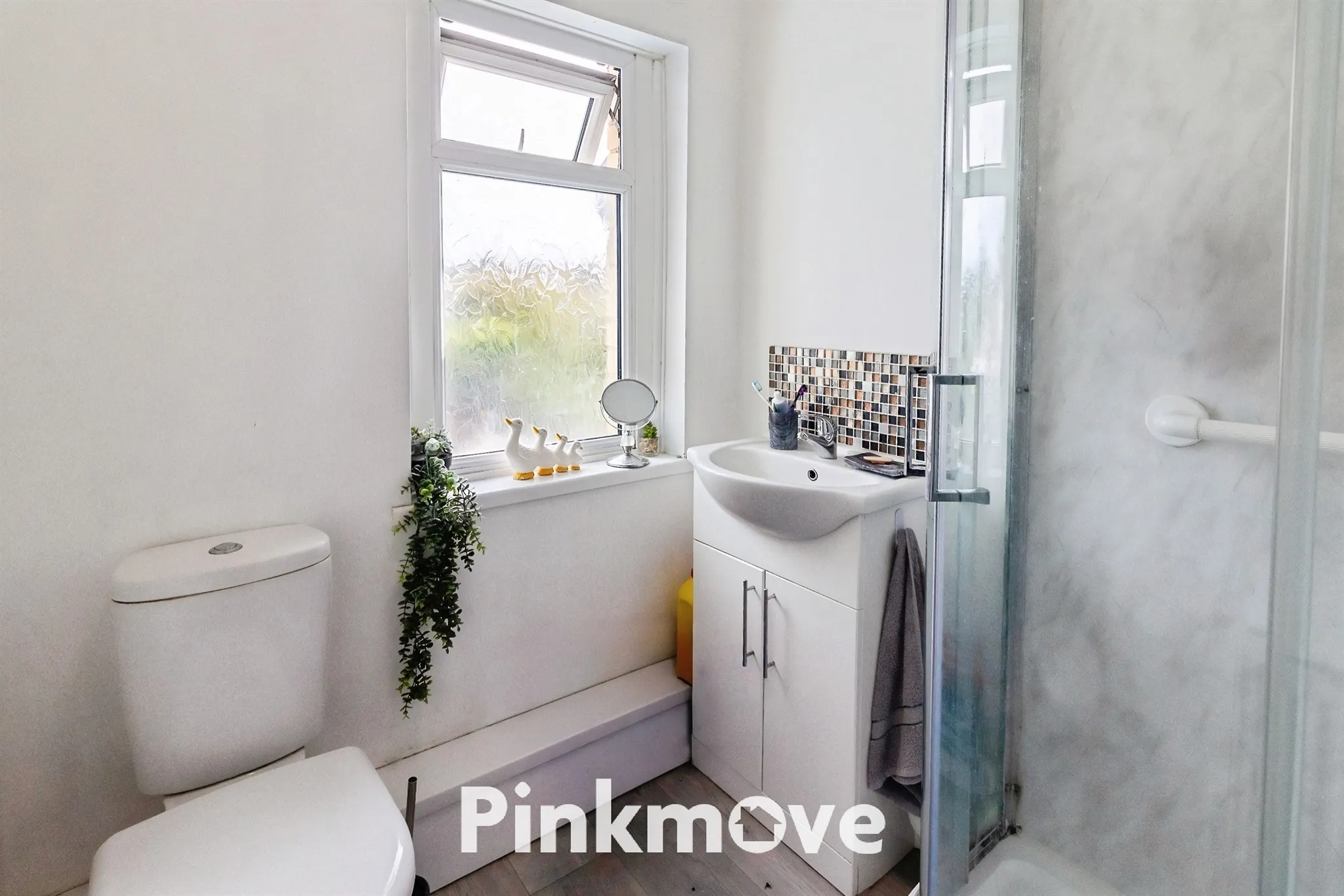 3 bed End of Terrace