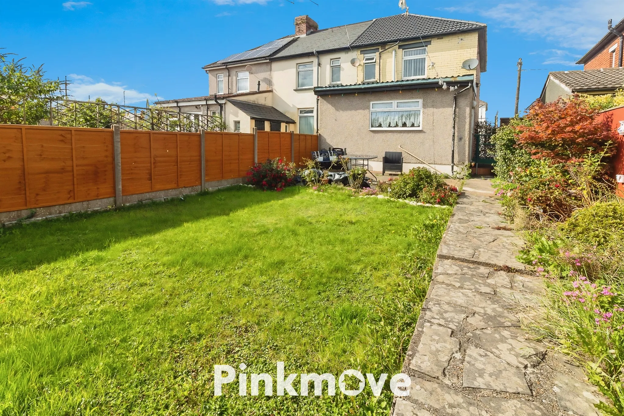3 bed End of Terrace