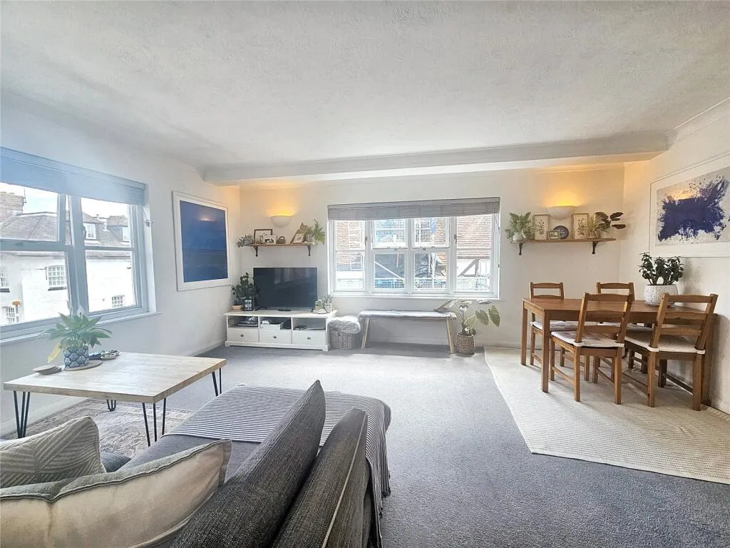 2 bed Apartment