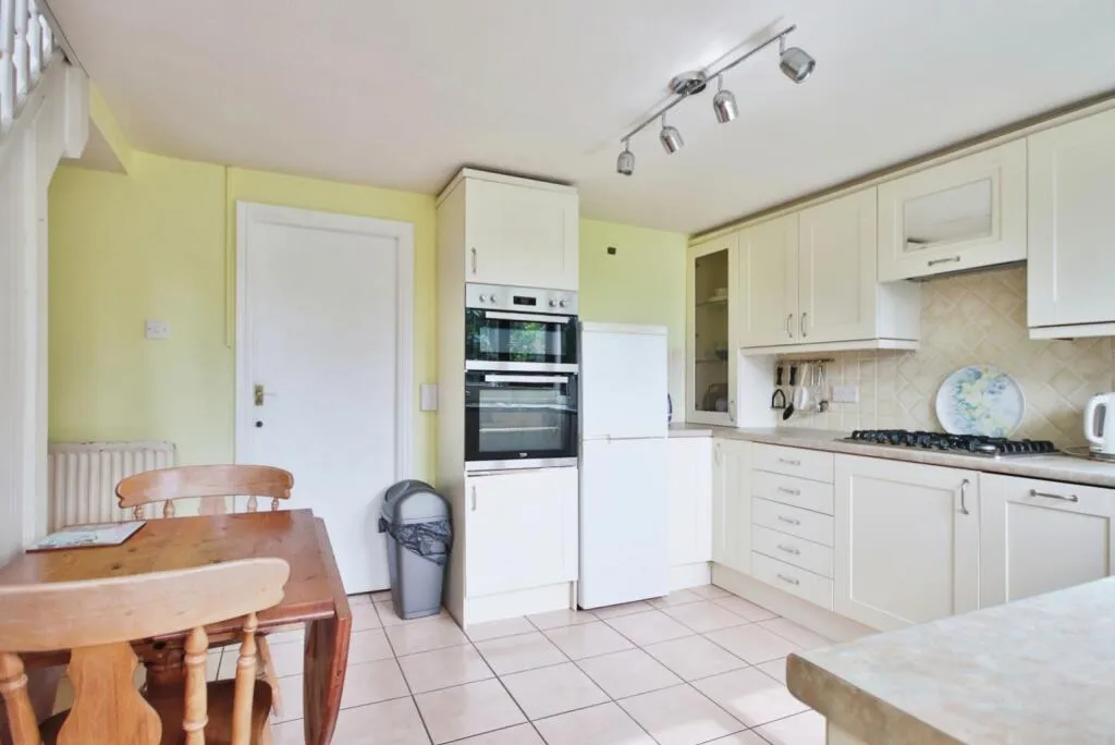 5 bed End of Terrace