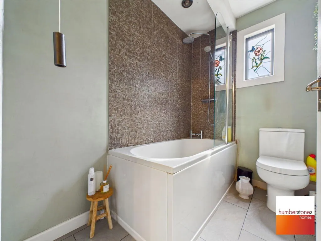 2 bed Semi-Detached