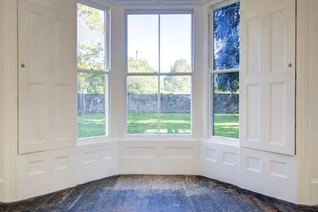 6 bed Character Property