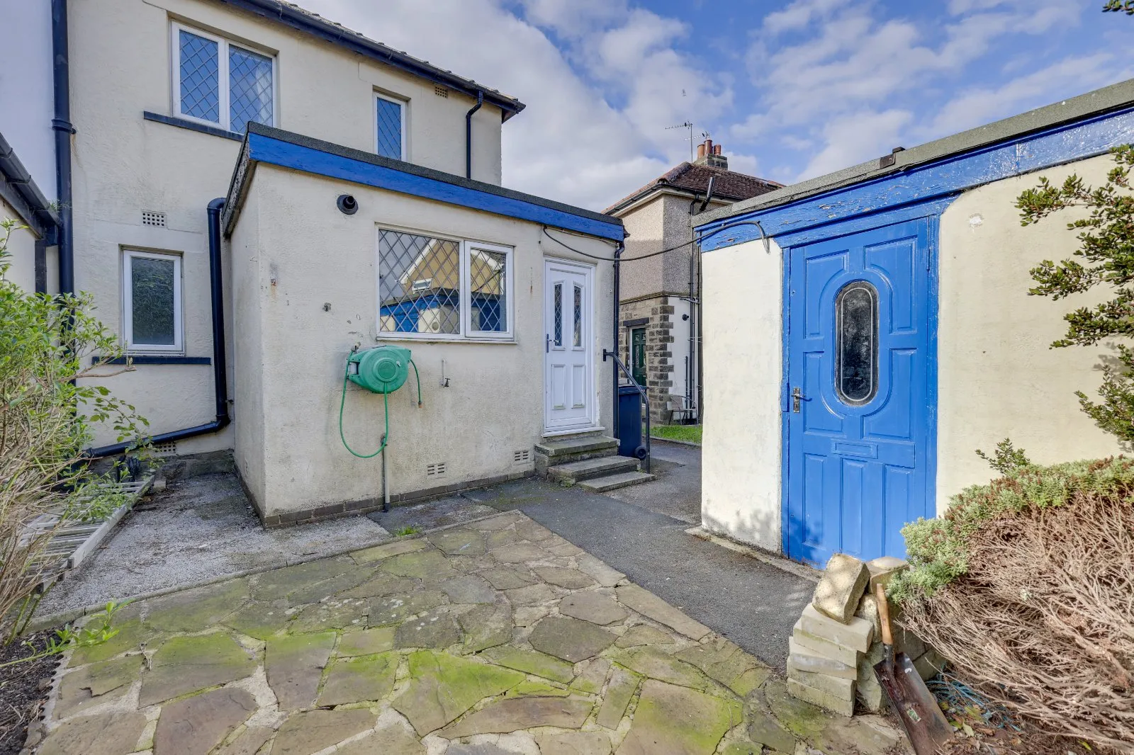 2 bed Semi-Detached