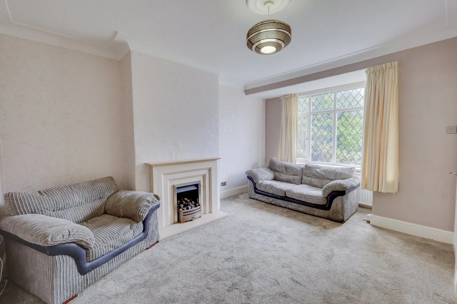 2 bed Semi-Detached