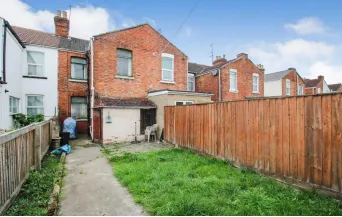 2 bed Terraced