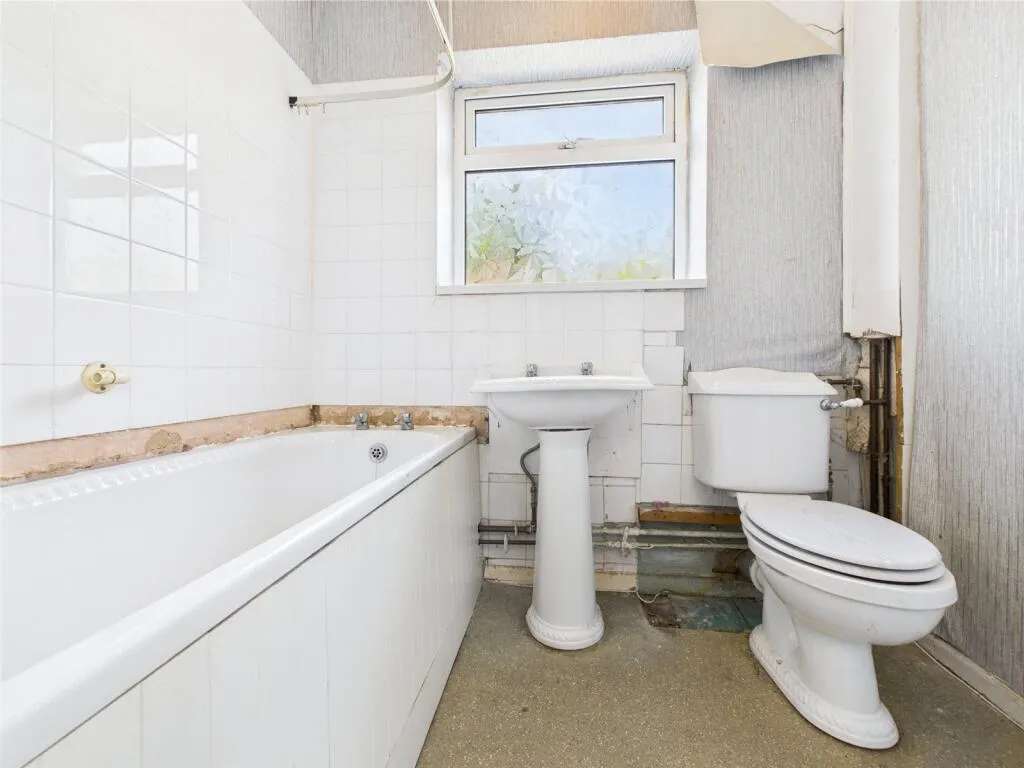 3 bed Semi-Detached