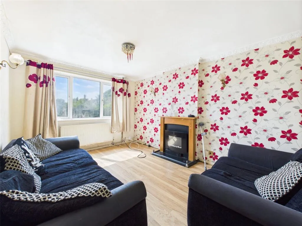 3 bed Semi-Detached