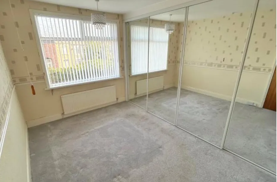 3 bed End of Terrace