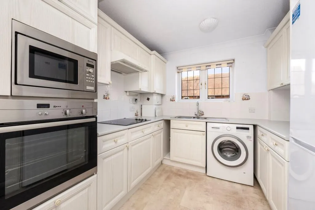 2 bed Retirement Property