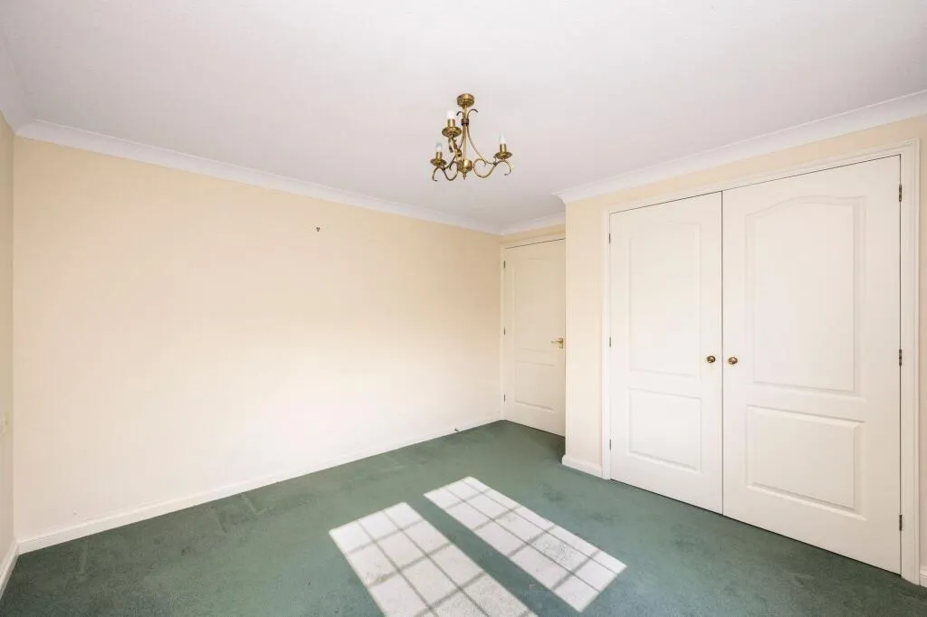 2 bed Retirement Property