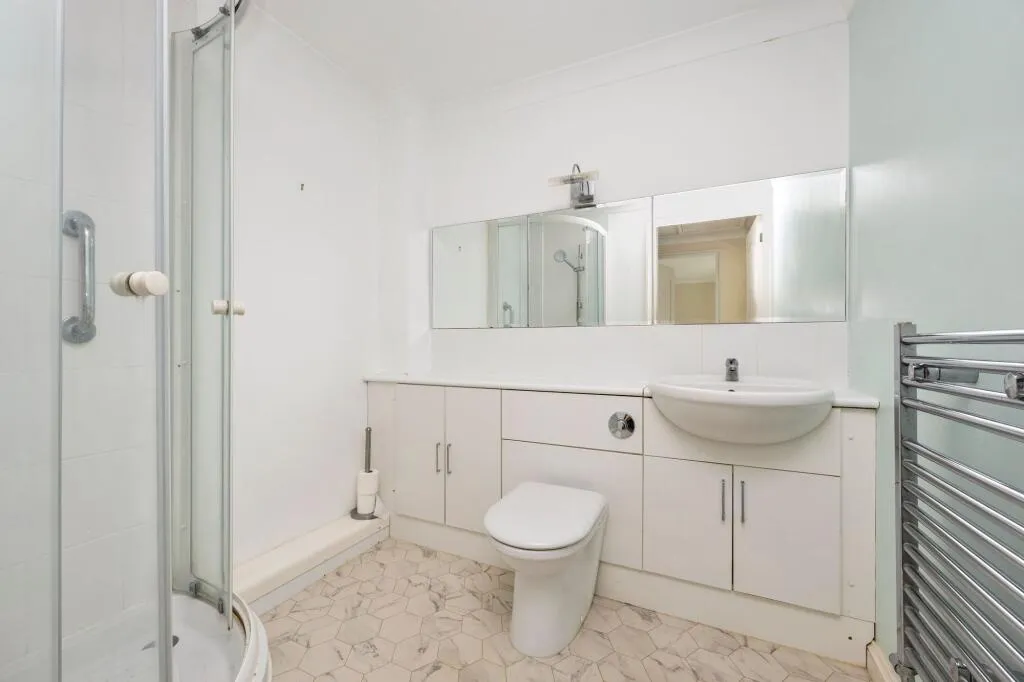 2 bed Retirement Property