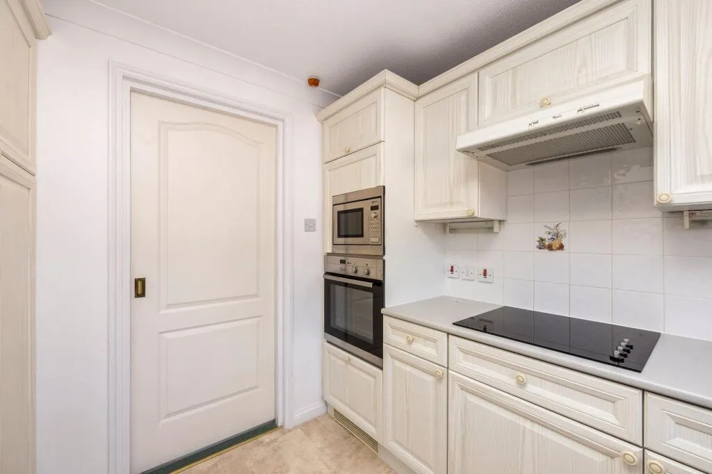 2 bed Retirement Property