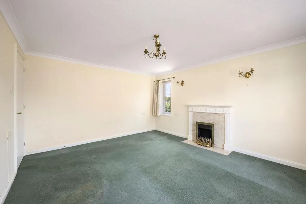 2 bed Retirement Property