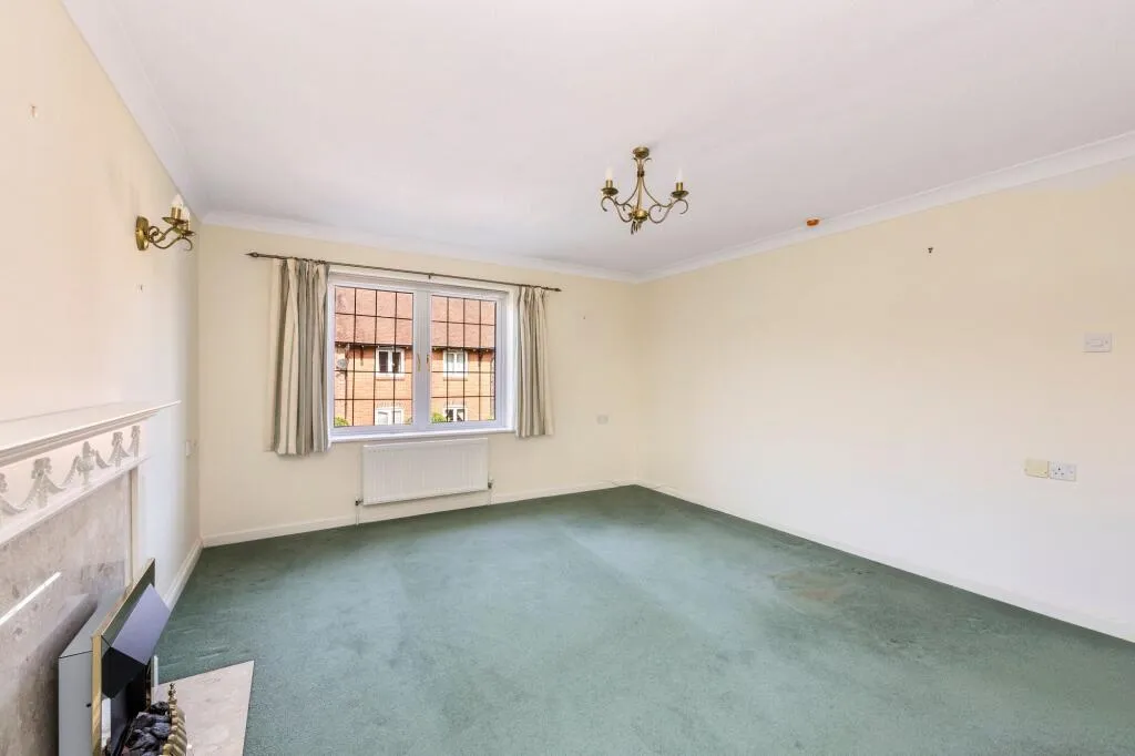 2 bed Retirement Property