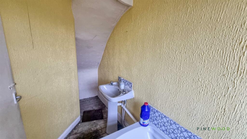 1 bed Commercial Property