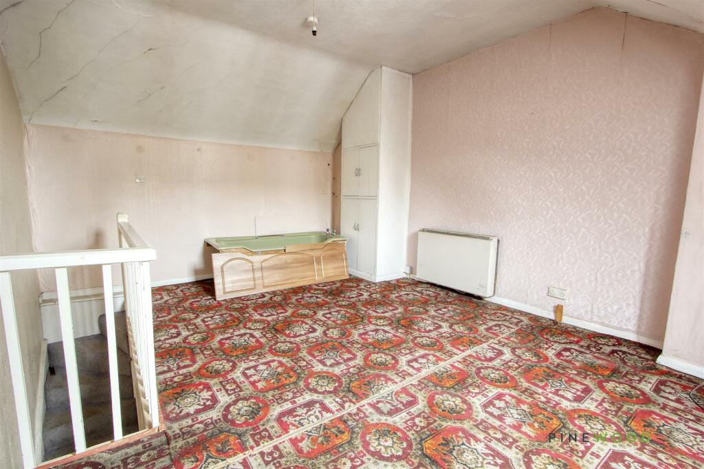 1 bed Commercial Property