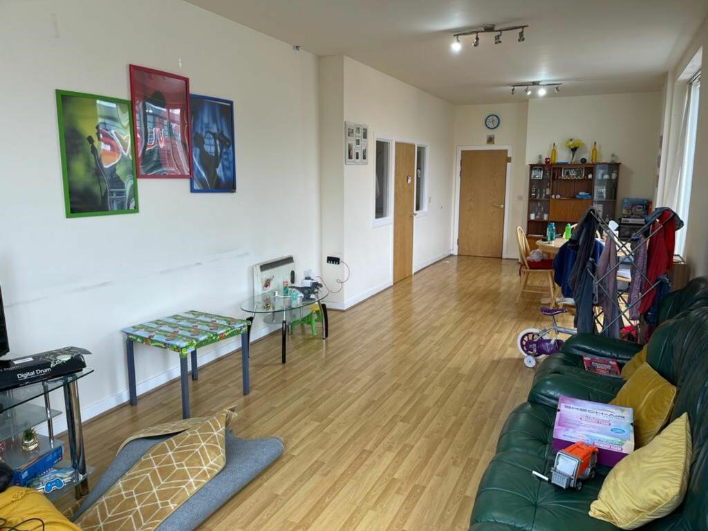 2 bed Apartment