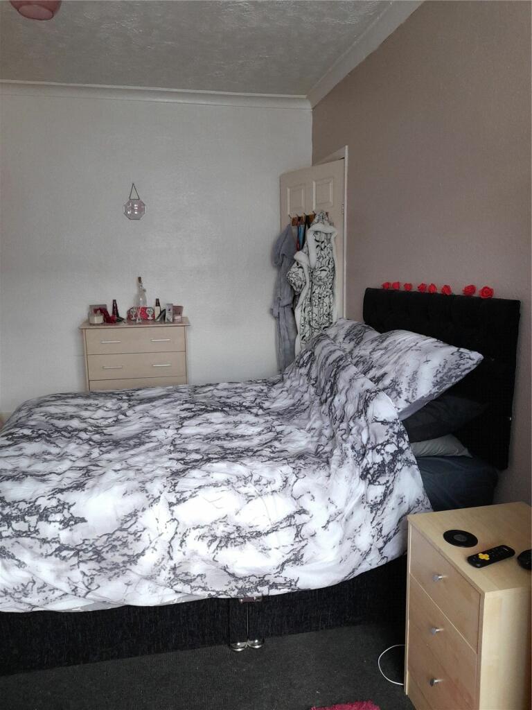 2 bed Apartment