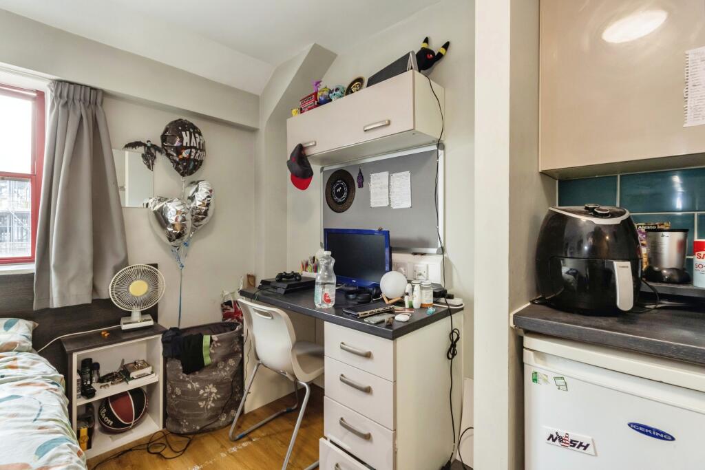 1 bed Apartment