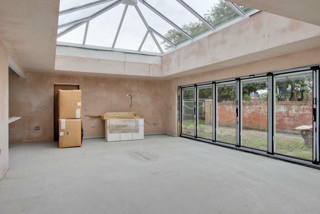 4 bed Detached