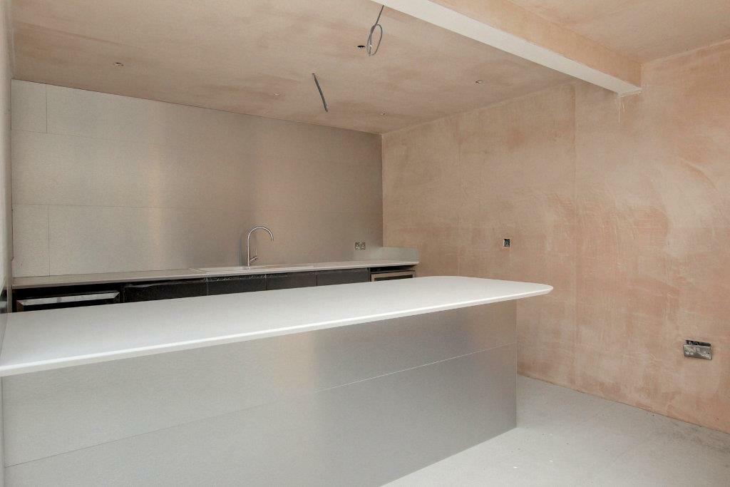 4 bed Detached