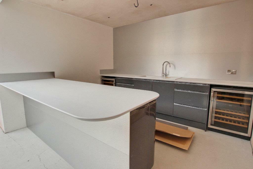 4 bed Detached