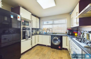 2 bed Semi-Detached Bungalow