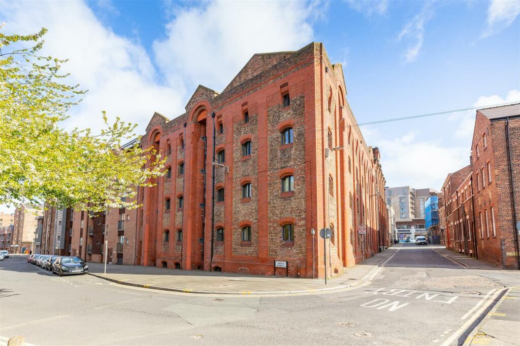 2 bed Apartment