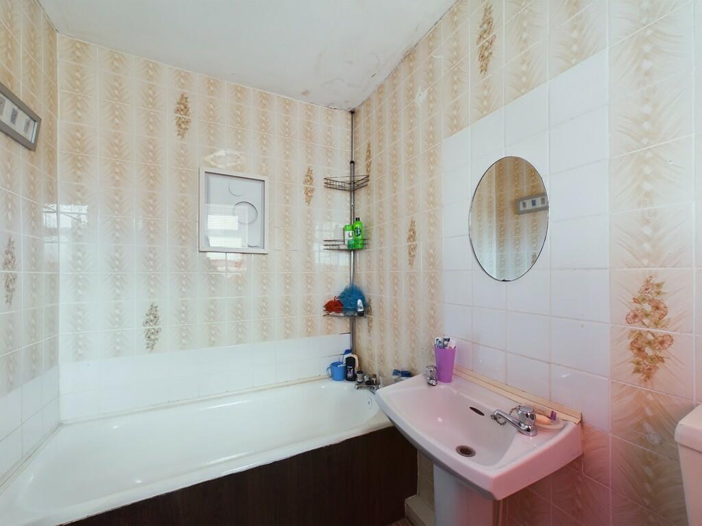 3 bed Terraced