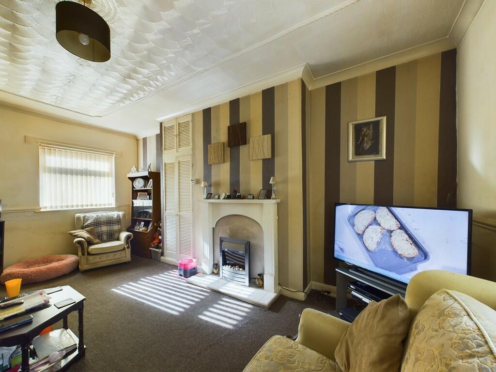 3 bed Terraced