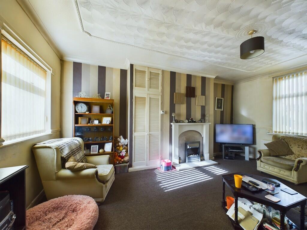 3 bed Terraced