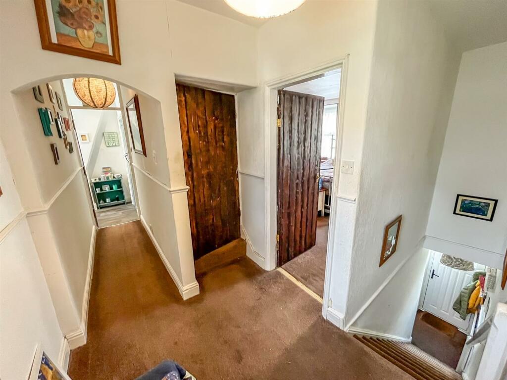 4 bed Detached
