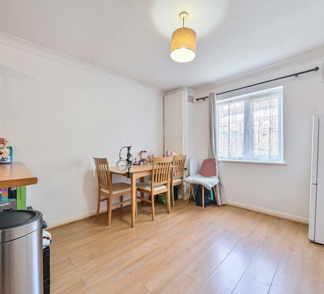 1 bed Ground Flat