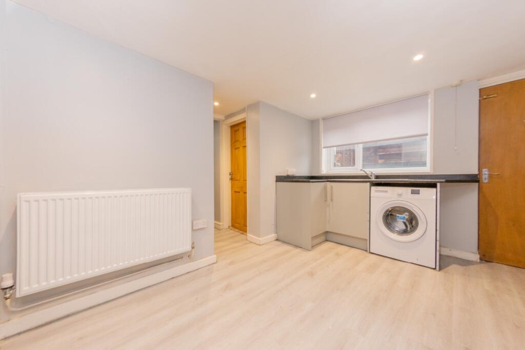 2 bed End of Terrace
