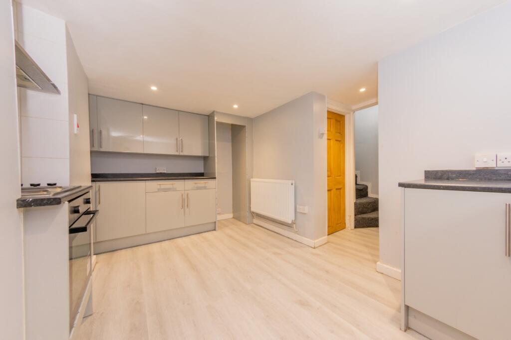 2 bed End of Terrace