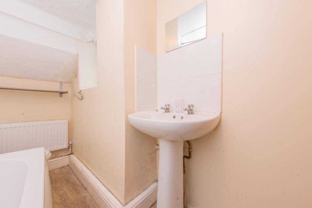 2 bed End of Terrace