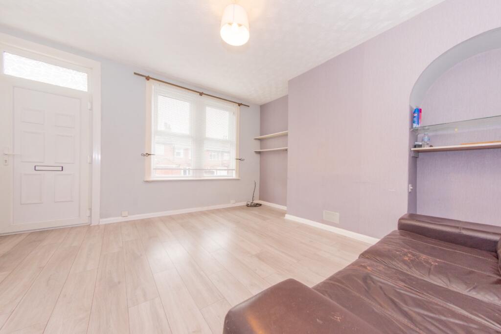 2 bed End of Terrace