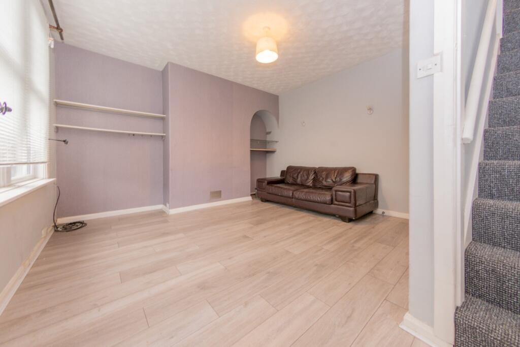 2 bed End of Terrace