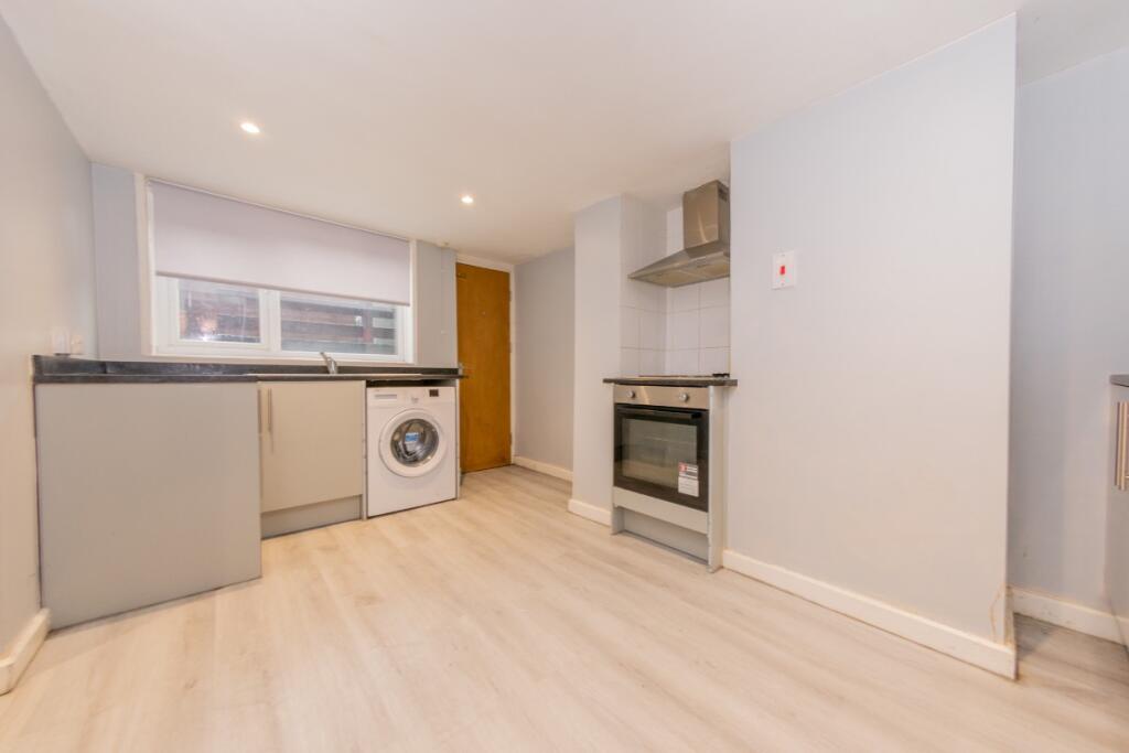 2 bed End of Terrace